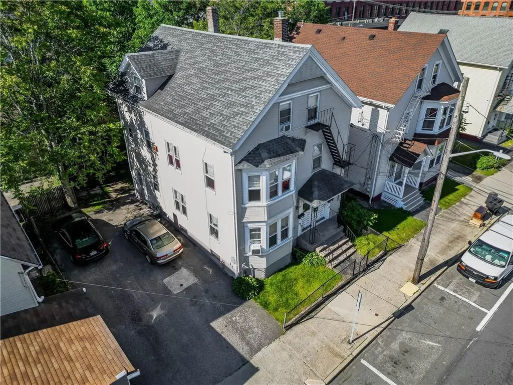 453 Central Avenue Pawtucket RI 02861