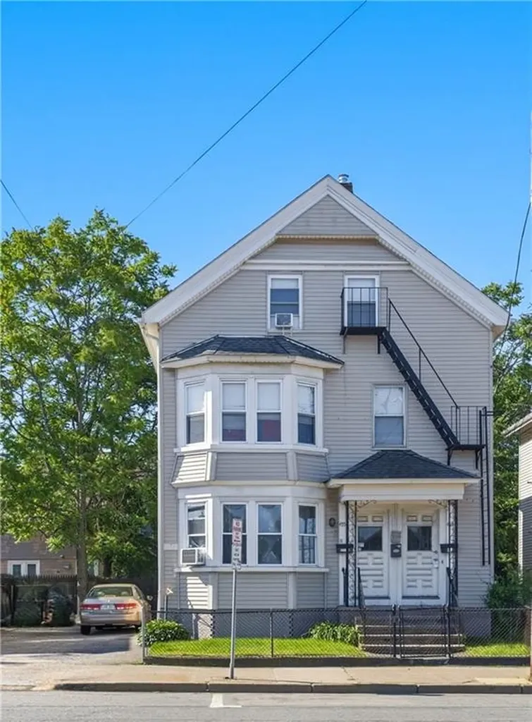 453 Central Avenue Pawtucket RI 02861