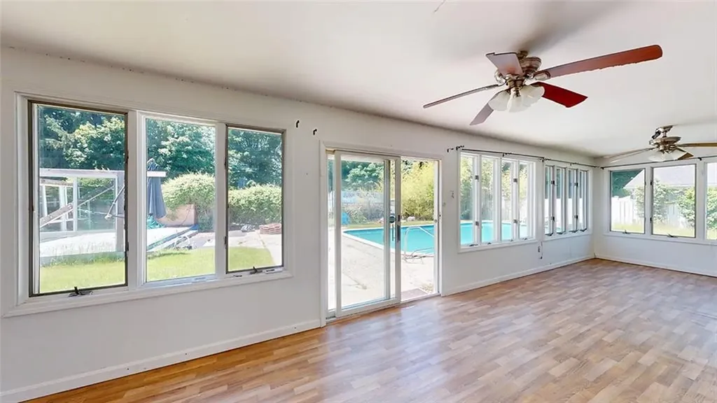 398 Great Road Lincoln RI 02865