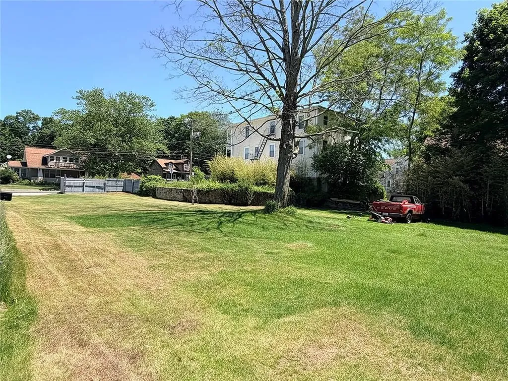 398 Great Road Lincoln RI 02865