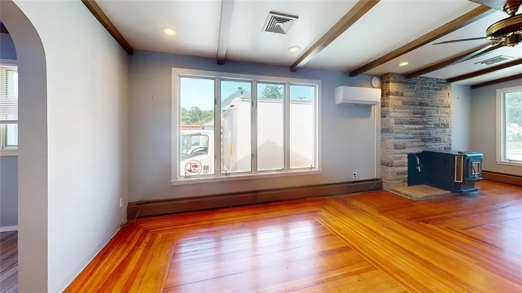 398 Great Road Lincoln RI 02865