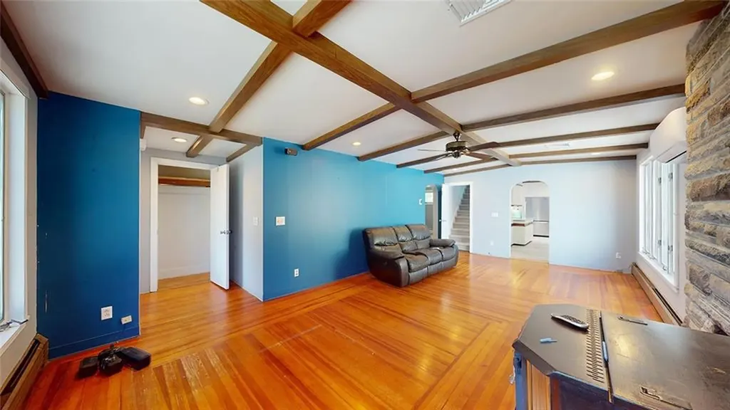 398 Great Road Lincoln RI 02865