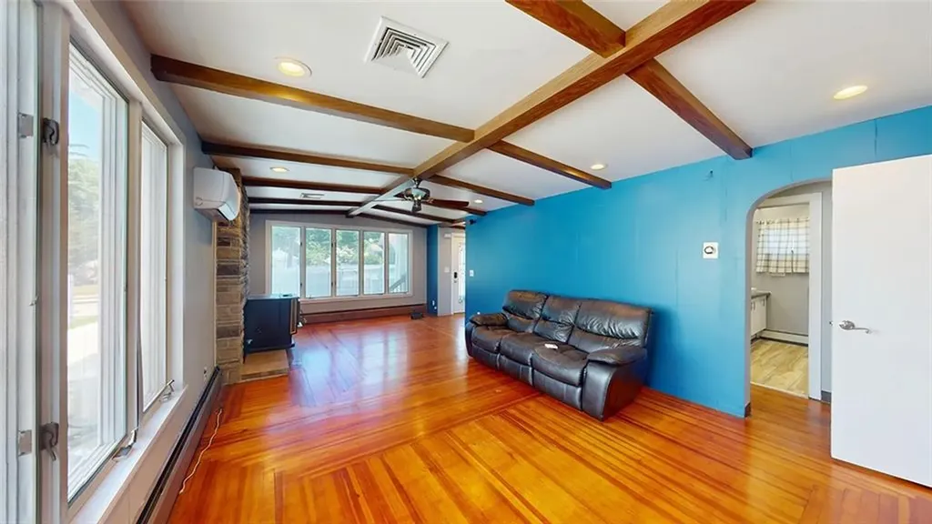 398 Great Road Lincoln RI 02865