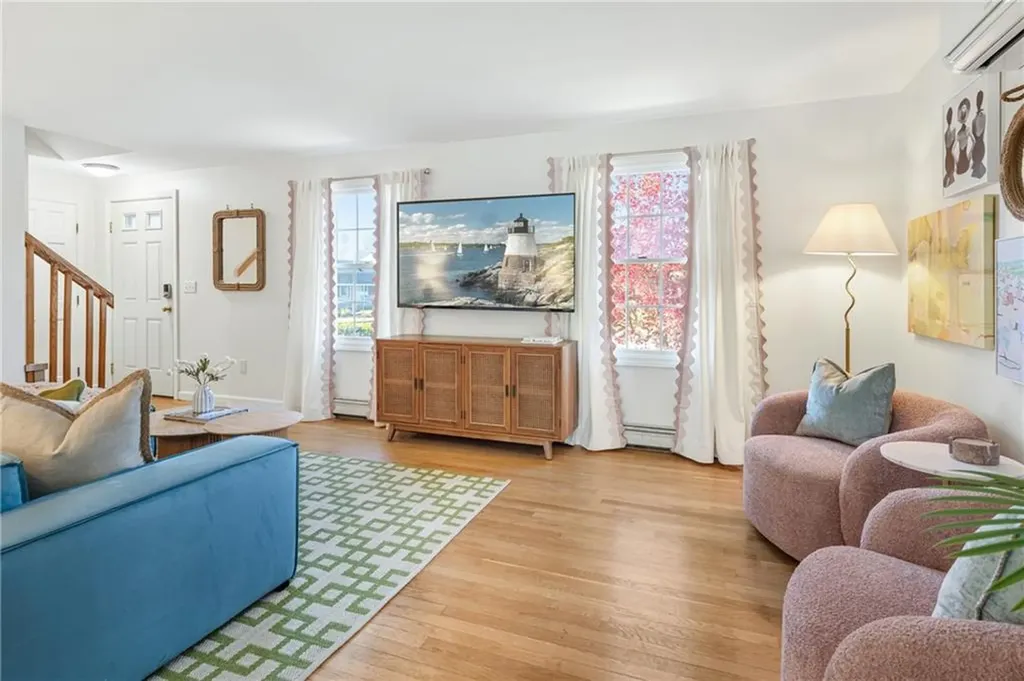 20 Samson Lane Middletown RI 02842