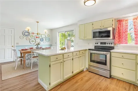 20 Samson Lane Middletown RI 02842