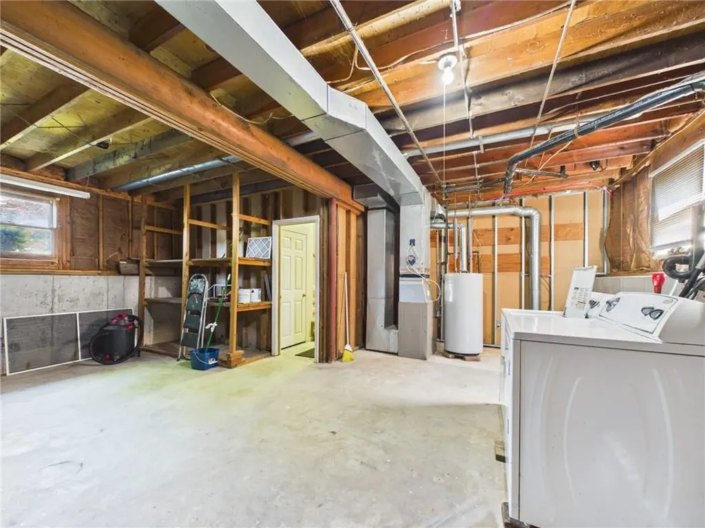 112 Longmeadow Avenue Warwick RI 02889