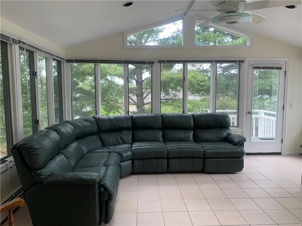 9 Pleasant Avenue North Providence RI 02911