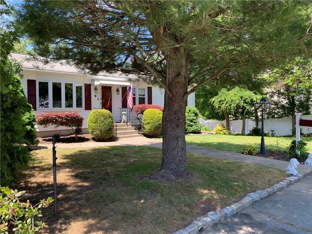 9 Pleasant Avenue North Providence RI 02911