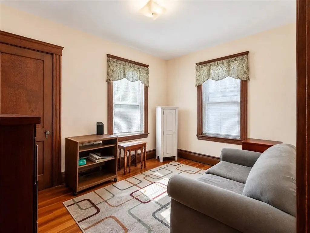 484 Daggett Avenue Pawtucket RI 02861