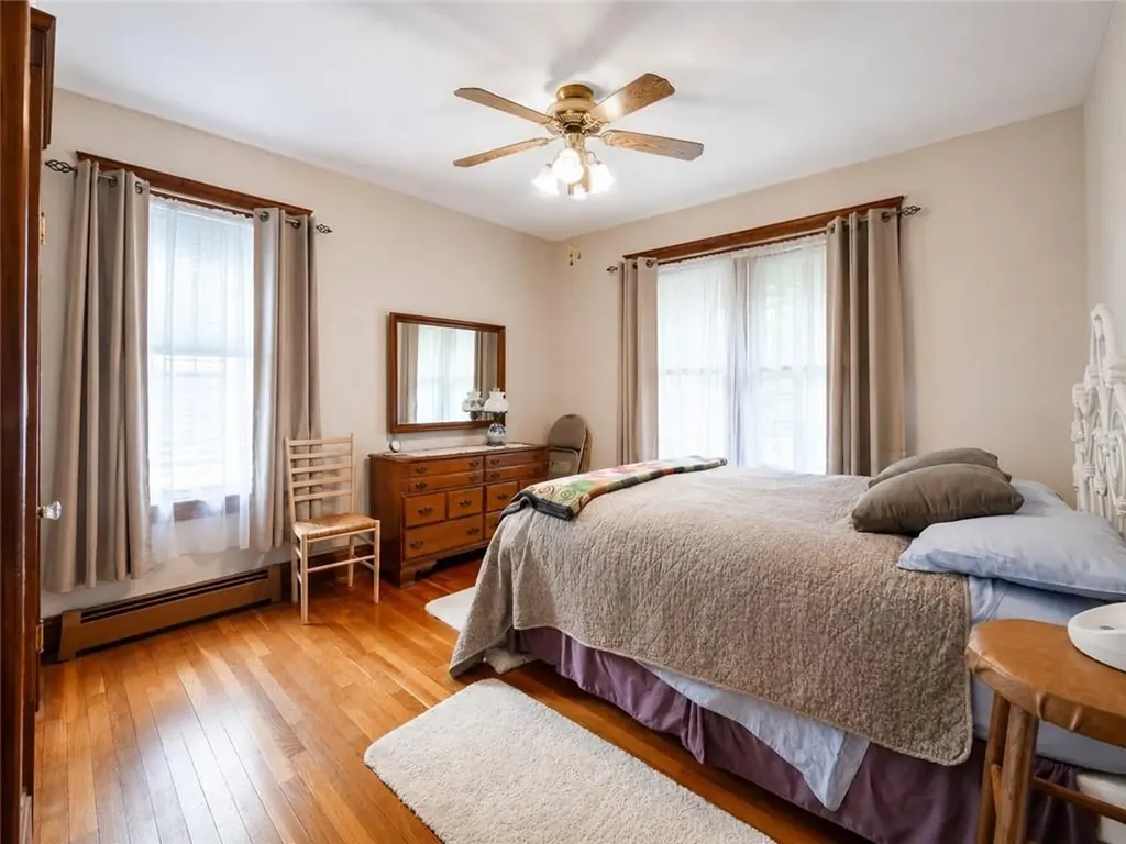 484 Daggett Avenue Pawtucket RI 02861