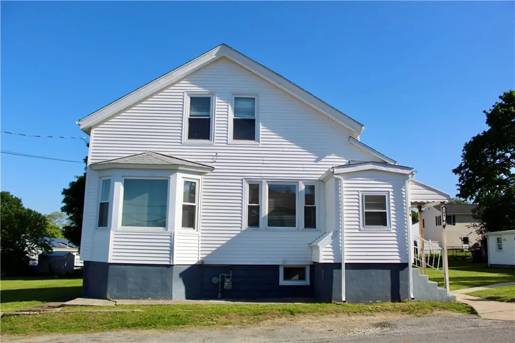 204 Lweis Street North Providence RI 02904