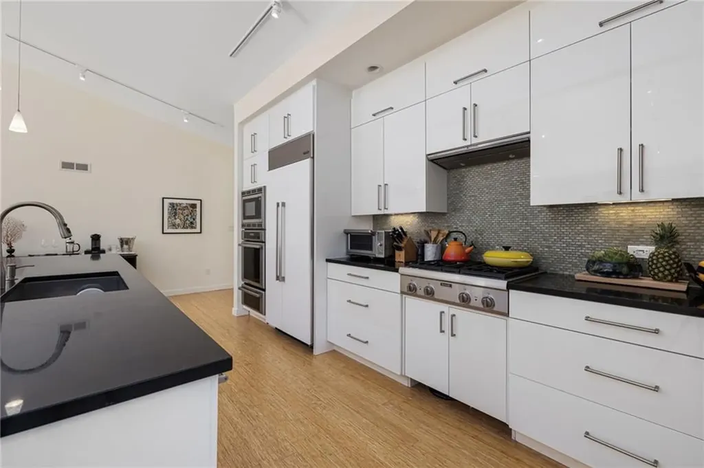 621 East Shore Road Jamestown RI 02835