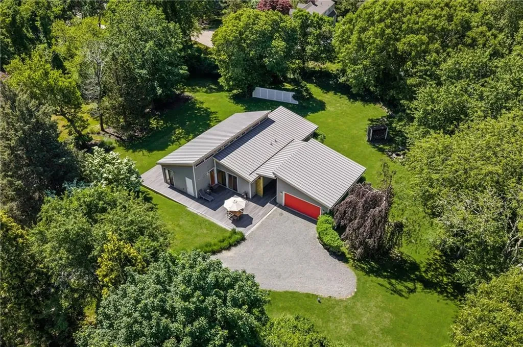 621 East Shore Road Jamestown RI 02835