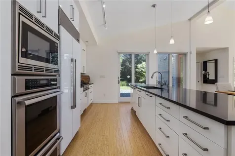 621 East Shore Road Jamestown RI 02835