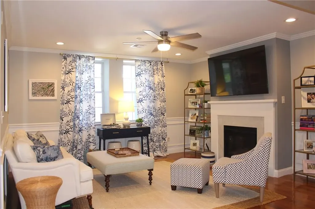 7 Mount Hope Avenue Providence RI 02906