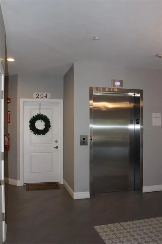 7 Mount Hope Avenue Providence RI 02906