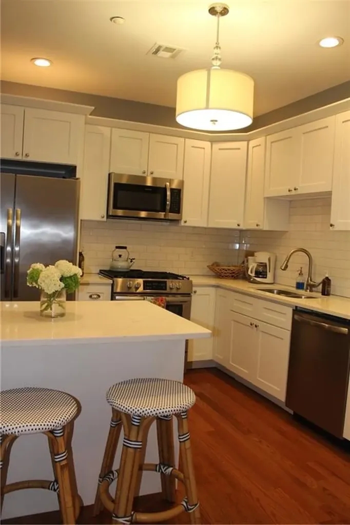 7 Mount Hope Avenue Providence RI 02906