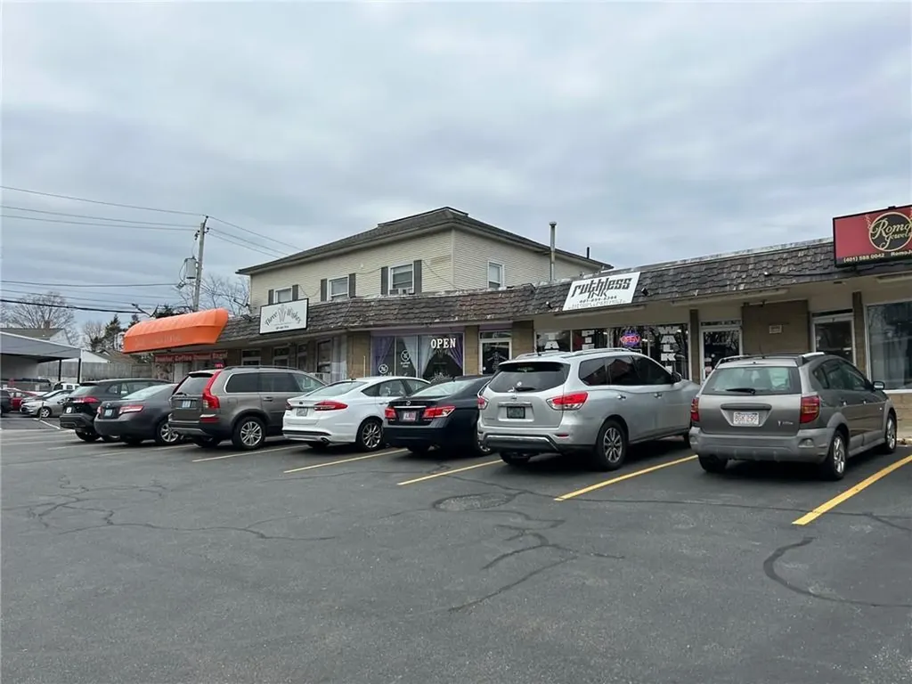 39 Greenville Avenue Johnston RI 02919