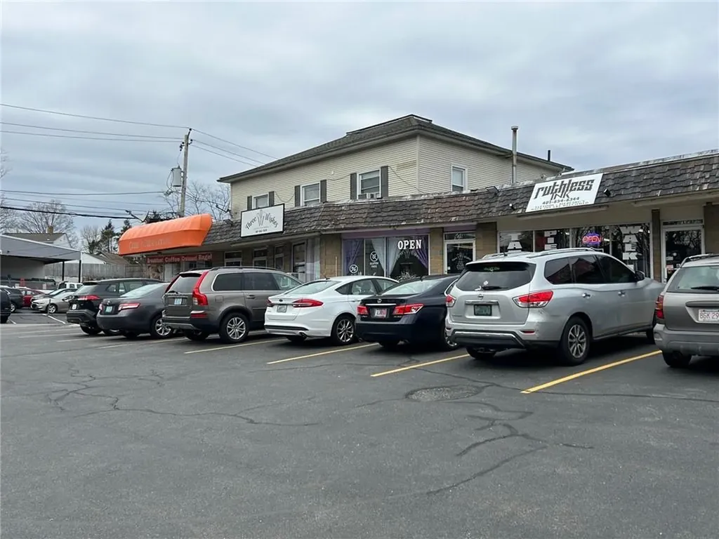 39 Greenville Avenue Johnston RI 02919