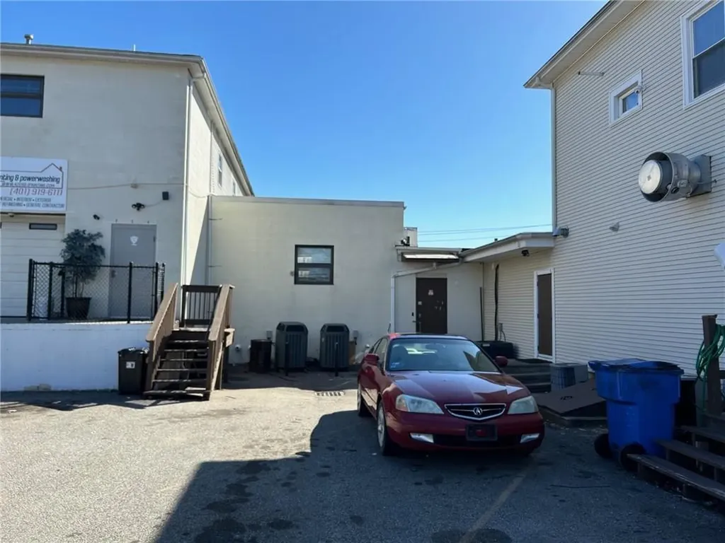 39 Greenville Avenue Johnston RI 02919