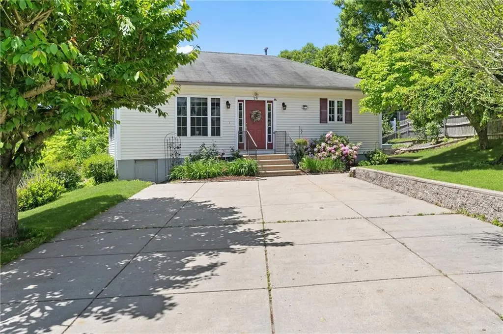 28 Fairview Avenue Cumberland RI 02864