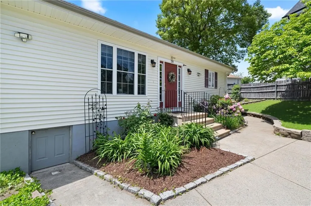 28 Fairview Avenue Cumberland RI 02864