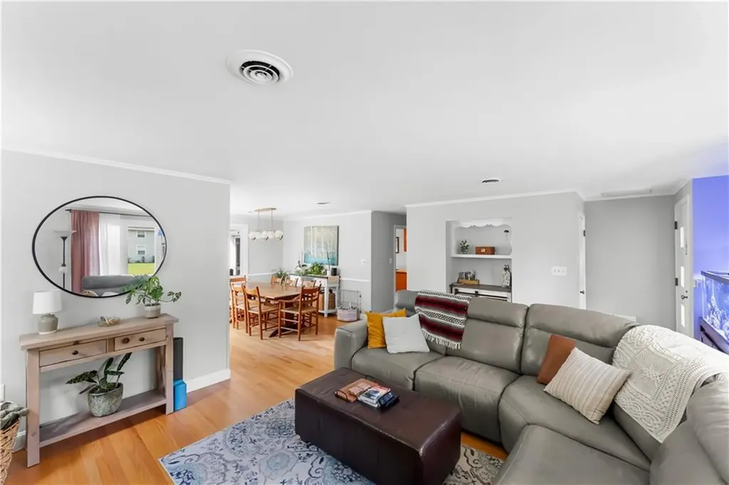 417 Squantum Drive Warwick RI 02888
