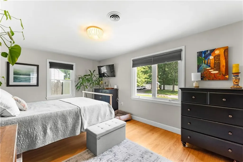 417 Squantum Drive Warwick RI 02888