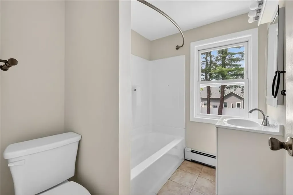 520 524 Providence Street West Warwick RI 02893