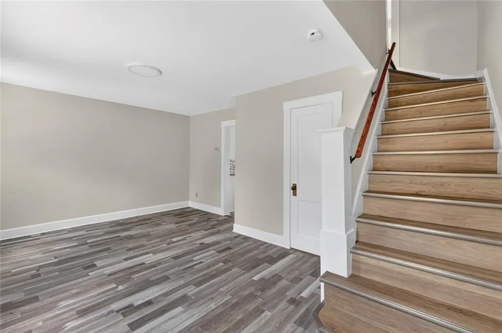 520 524 Providence Street West Warwick RI 02893
