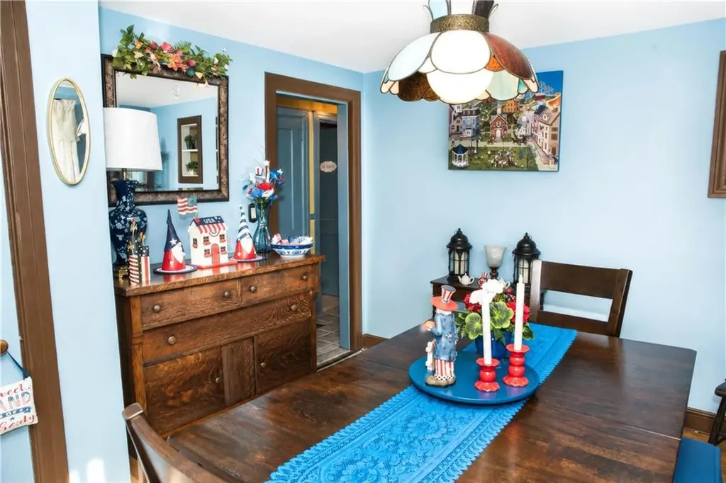 147 Pawtuxet Terrace West Warwick RI 02893