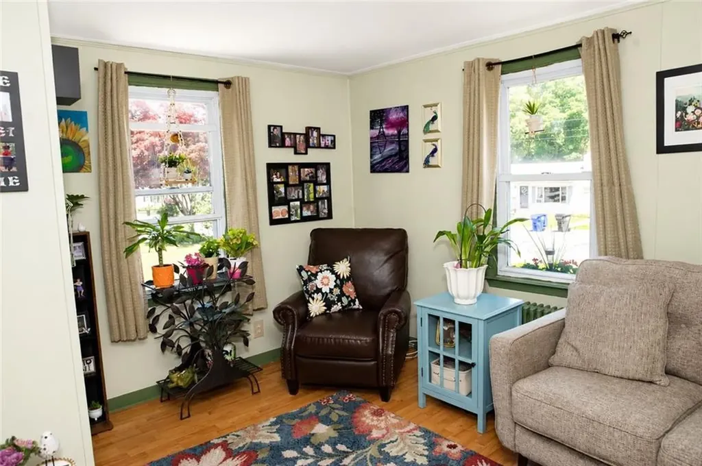 147 Pawtuxet Terrace West Warwick RI 02893