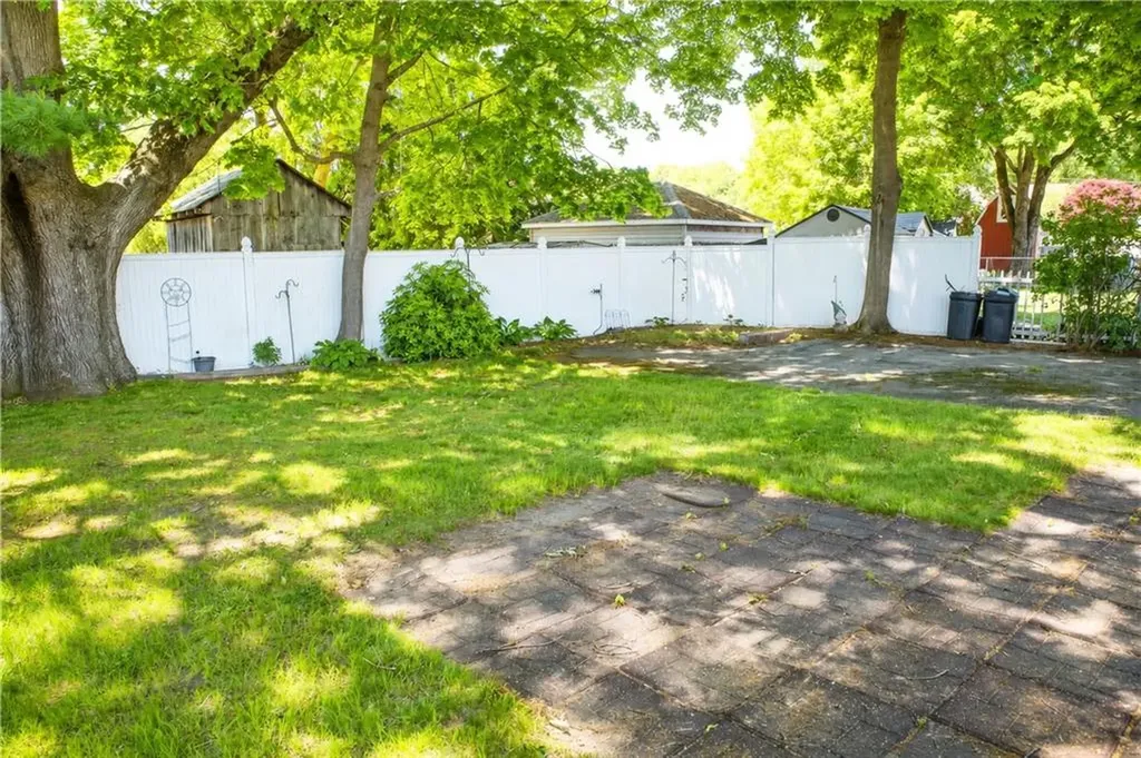 147 Pawtuxet Terrace West Warwick RI 02893