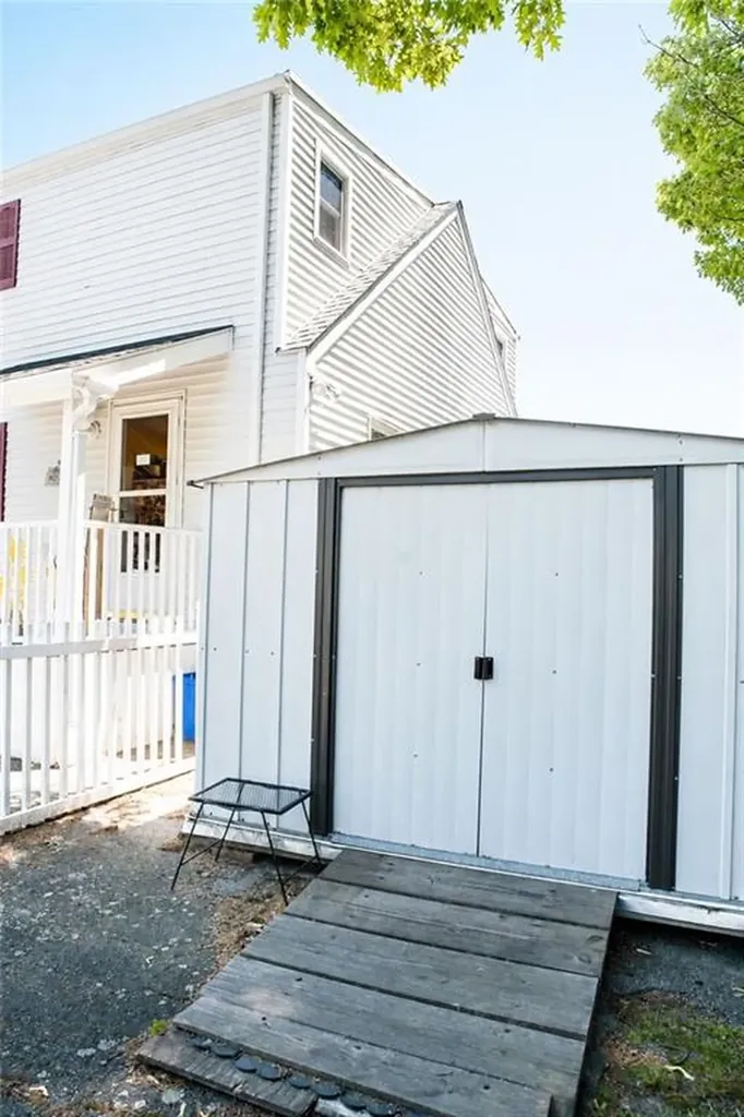 147 Pawtuxet Terrace West Warwick RI 02893