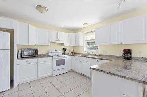 18 Altin Avenue South Kingstown RI 02881
