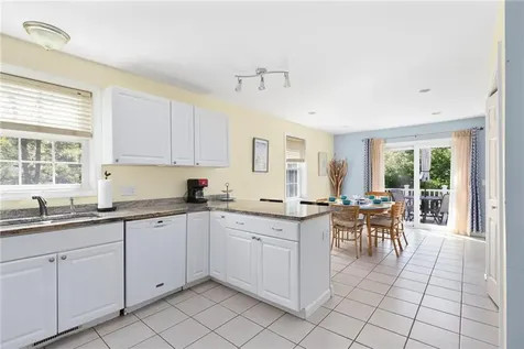 18 Altin Avenue South Kingstown RI 02881