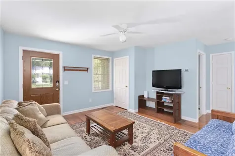 18 Altin Avenue South Kingstown RI 02881