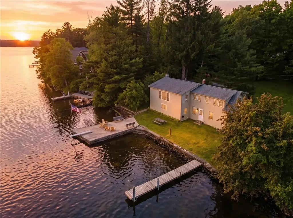 585 Reservoir Road Burrillville RI 02859