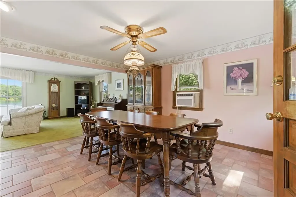 585 Reservoir Road Burrillville RI 02859