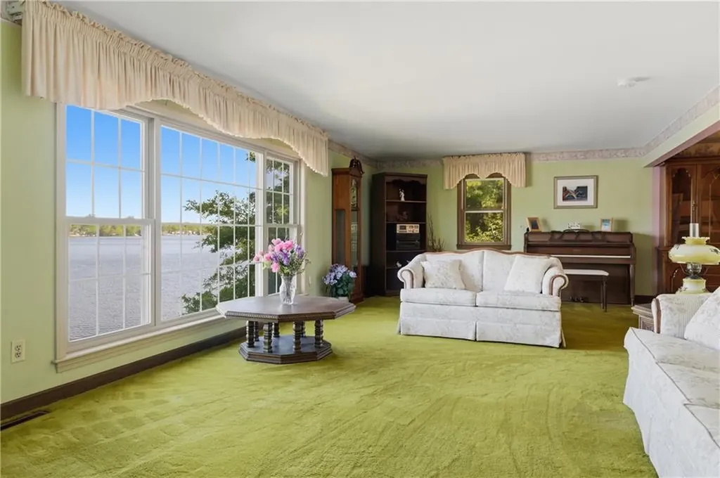 585 Reservoir Road Burrillville RI 02859
