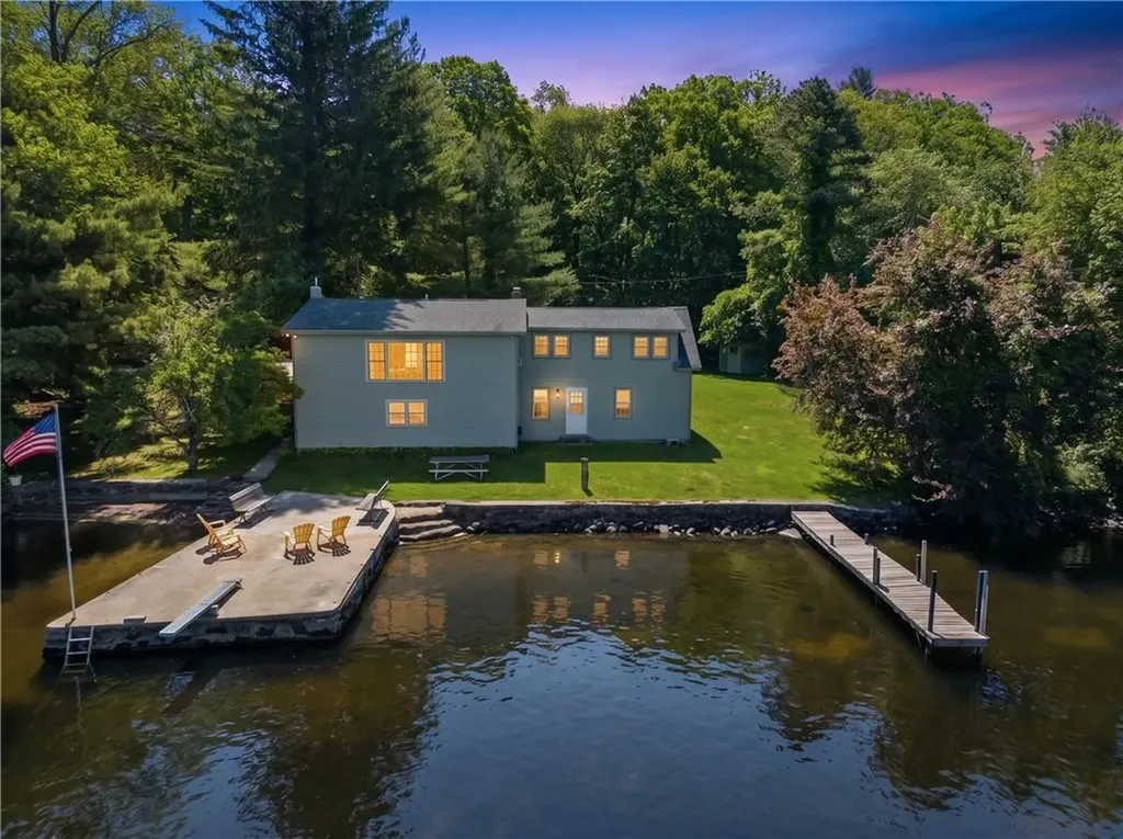 585 Reservoir Road Burrillville RI 02859
