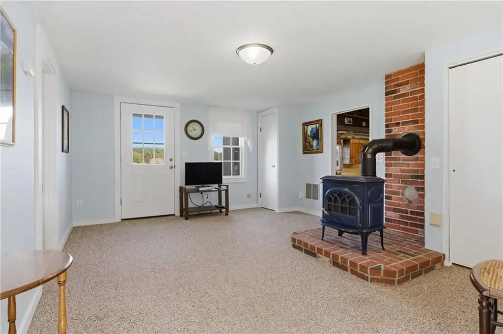585 Reservoir Road Burrillville RI 02859