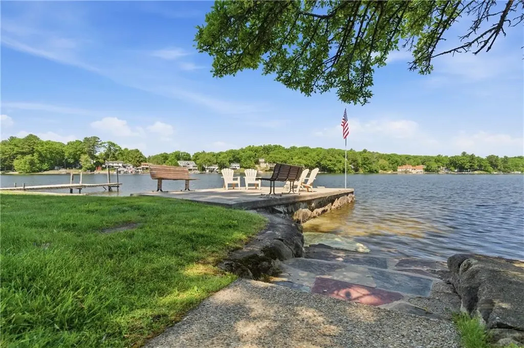 585 Reservoir Road Burrillville RI 02859