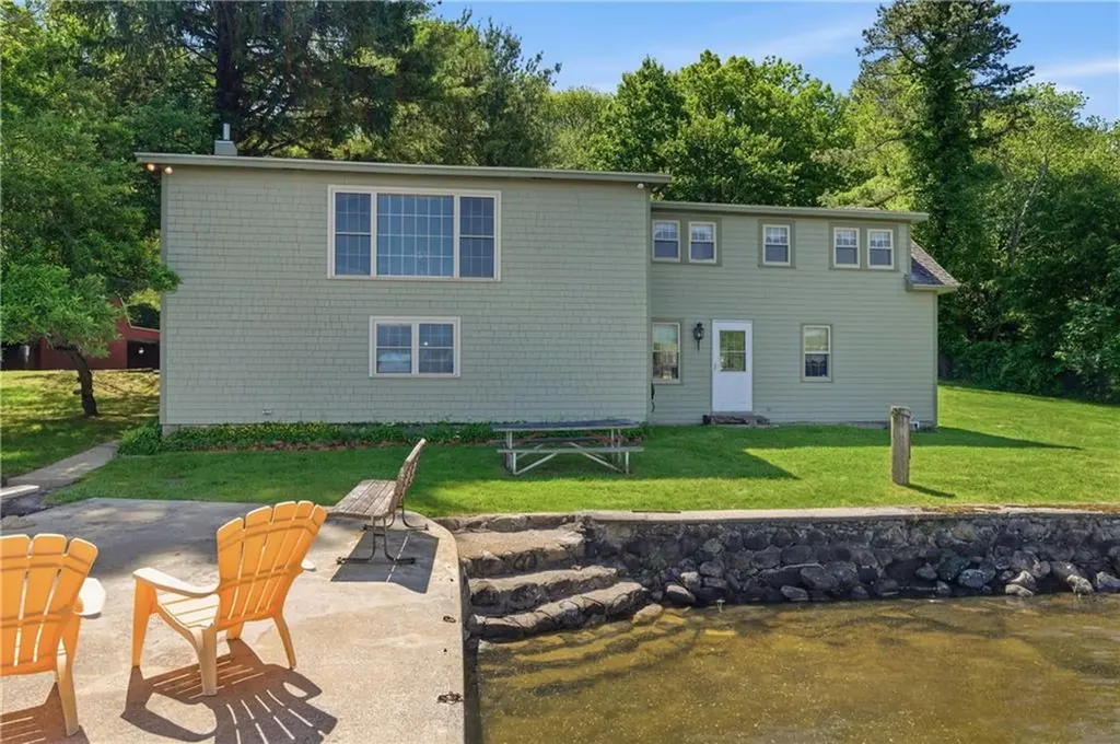 585 Reservoir Road Burrillville RI 02859