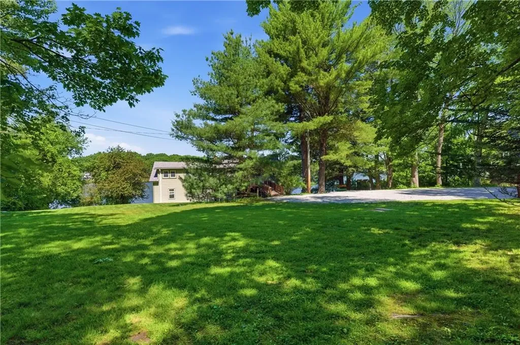 585 Reservoir Road Burrillville RI 02859