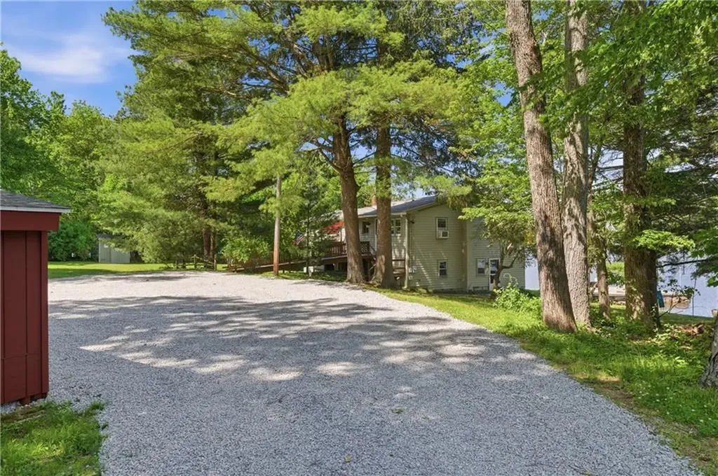 585 Reservoir Road Burrillville RI 02859