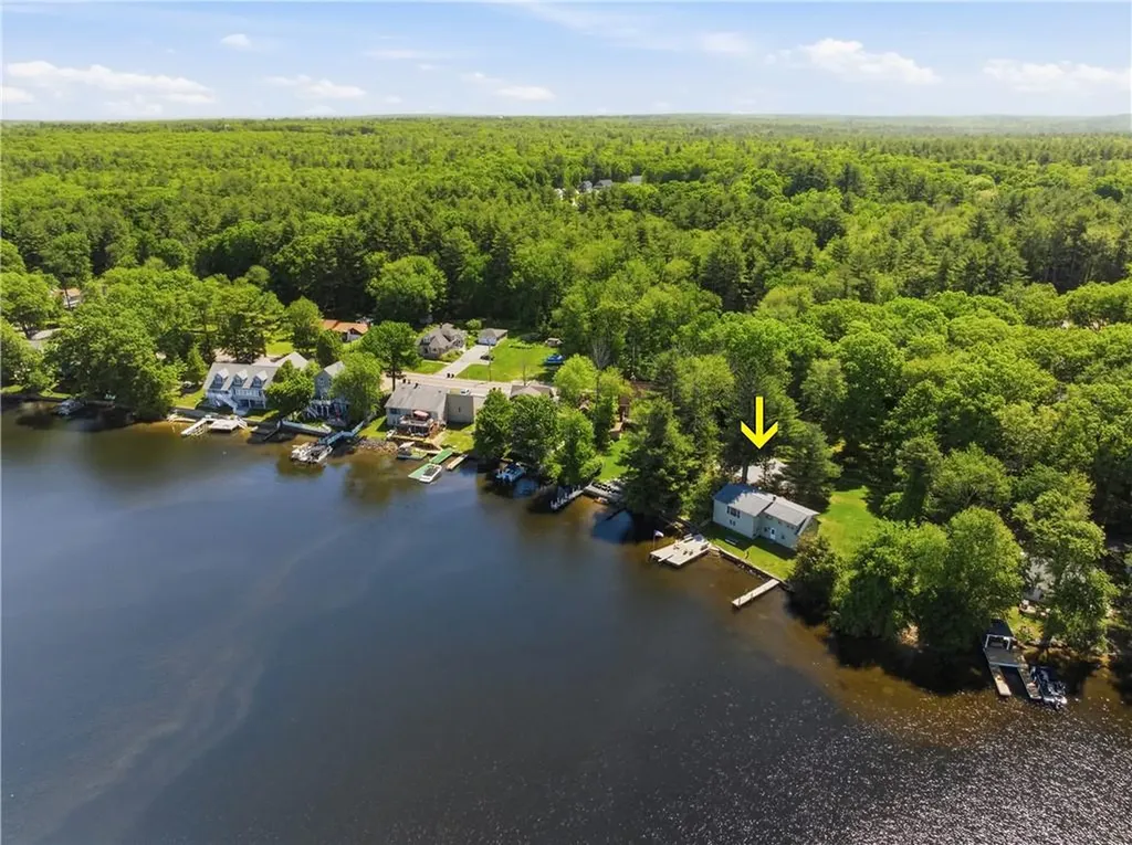 585 Reservoir Road Burrillville RI 02859