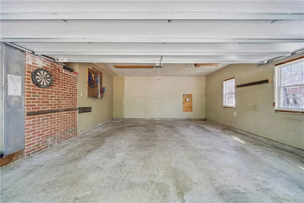 652 Old Post Road North Attleboro MA 02760