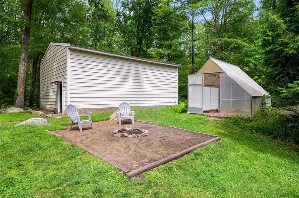 210 Keach Pond Drive Glocester RI 02814