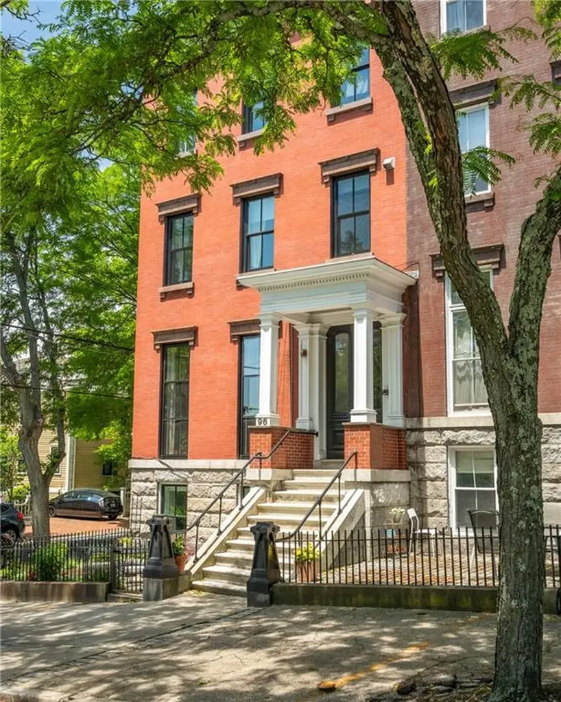 96 Bowen Street Providence RI 02906